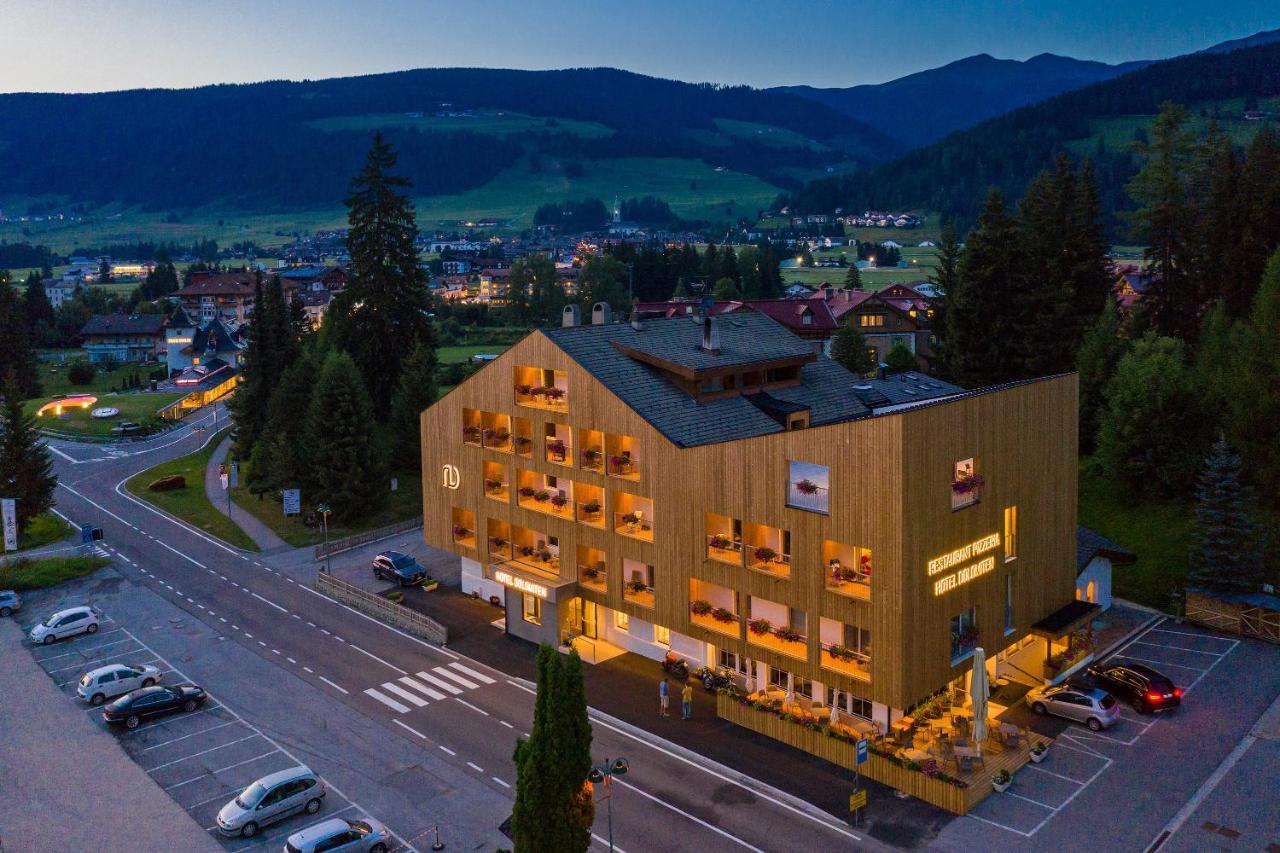 Hotel Dolomiten Dobbiaco Eksteriør billede
