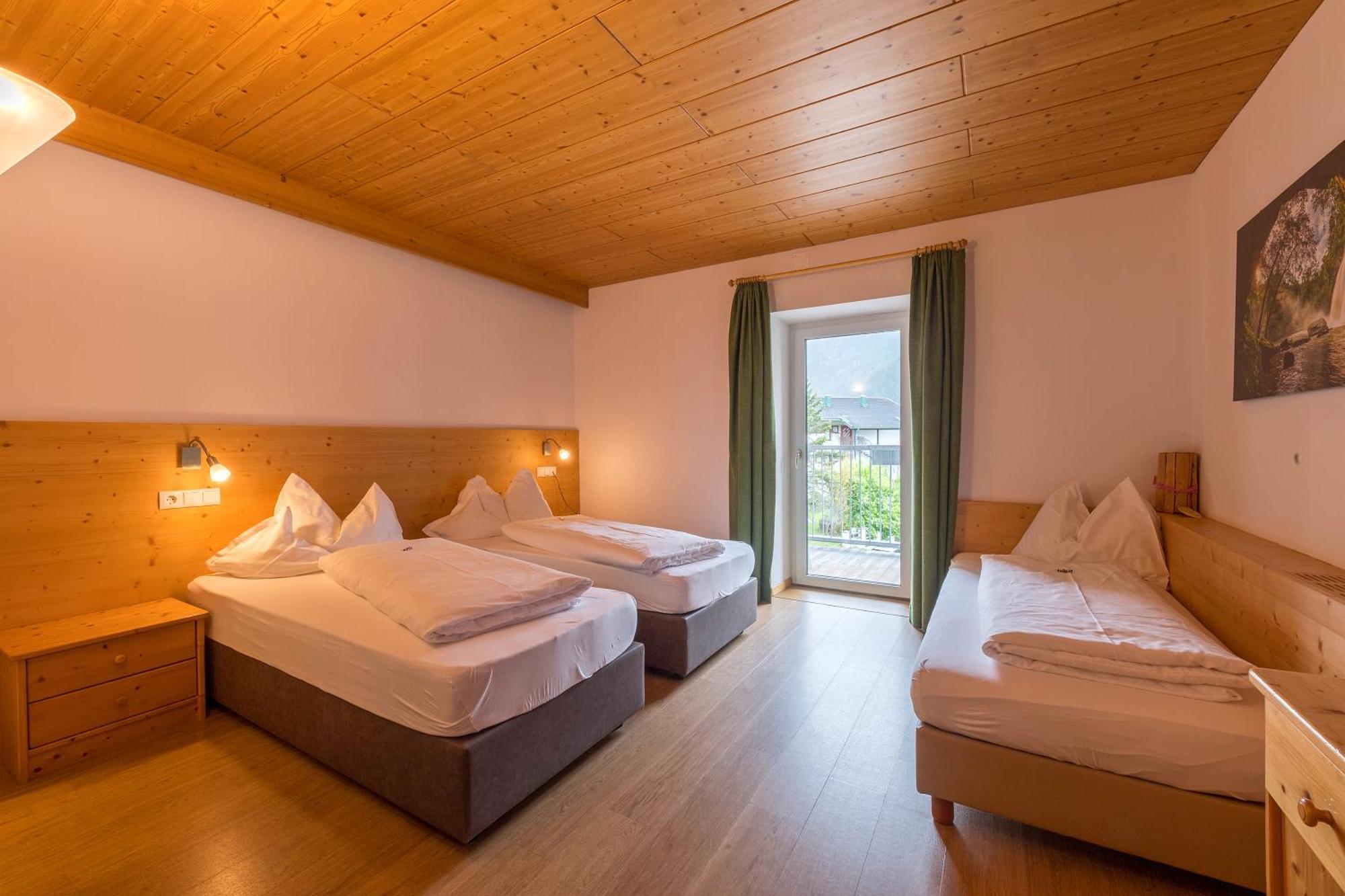 Hotel Dolomiten Dobbiaco Eksteriør billede